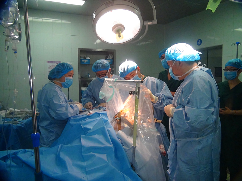 烟台山医院成功为一帕金森病患者实施脑深部电刺激术