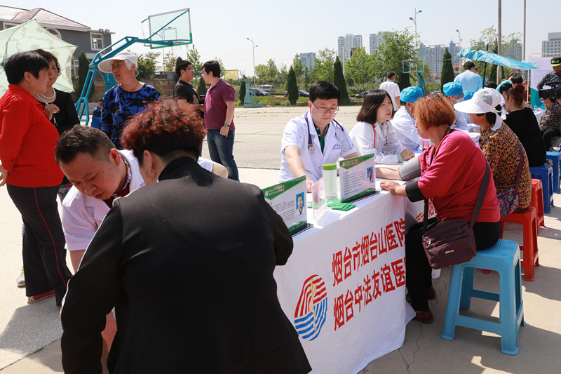 我院专家到牟平姜家疃社区义诊